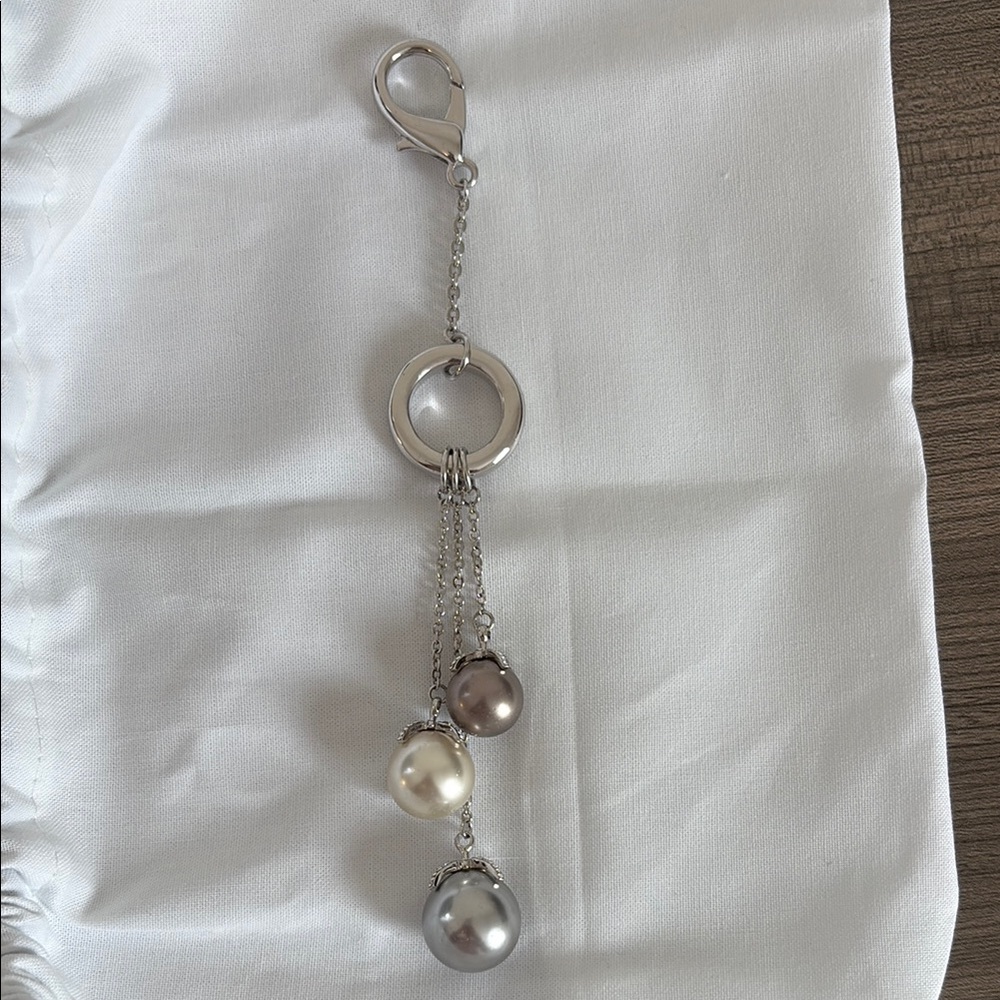 Elegant Silver and Pearl Keychain